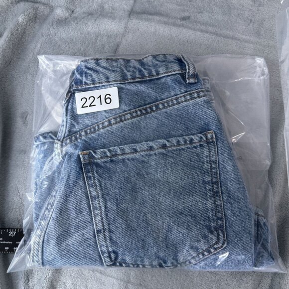 Zara High Waisted Mom Shorts Womens Size 4 Light Wash Denim High Rise Blue - Picture 8 of 8
